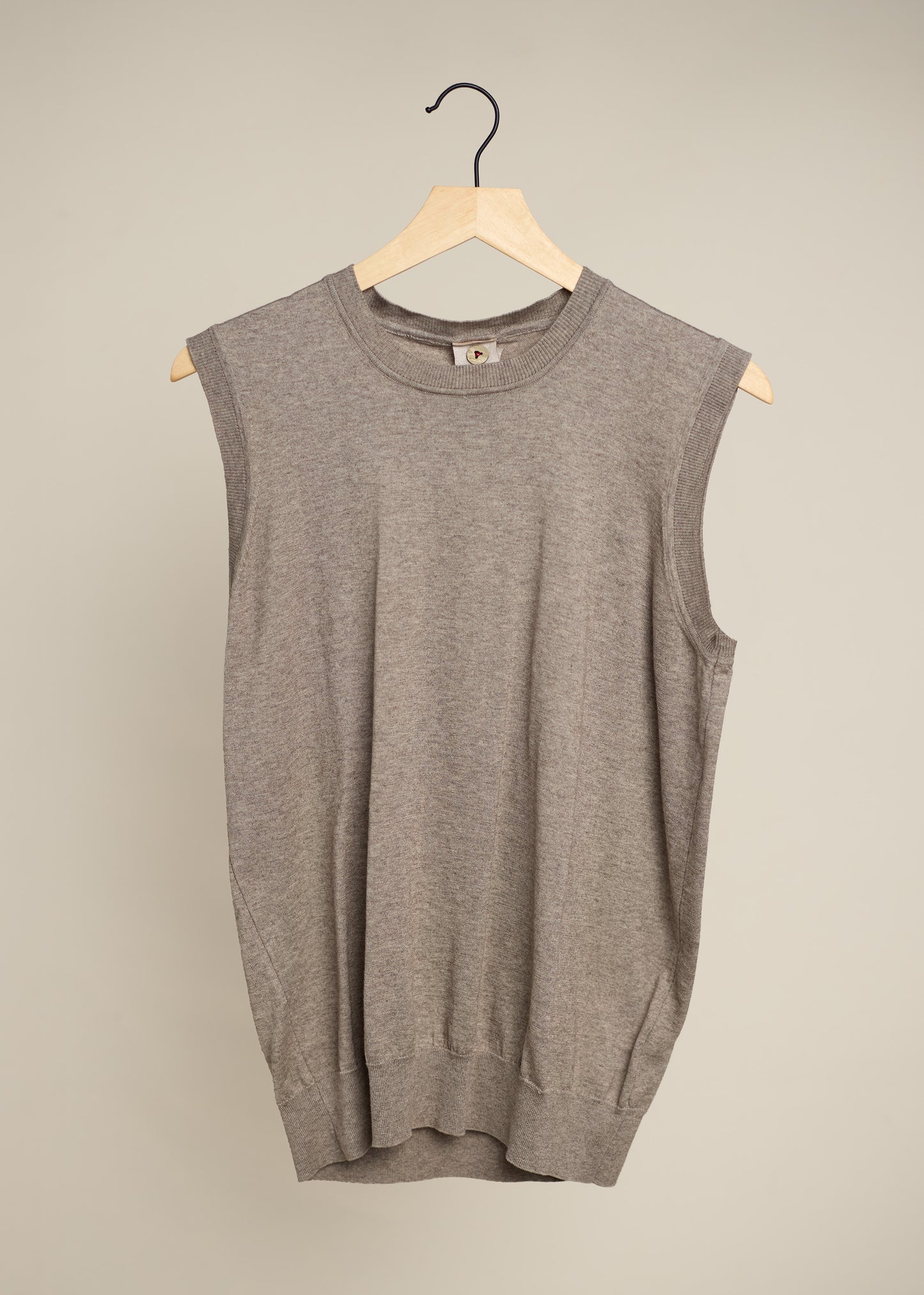 H953 Beige Sweater Vest