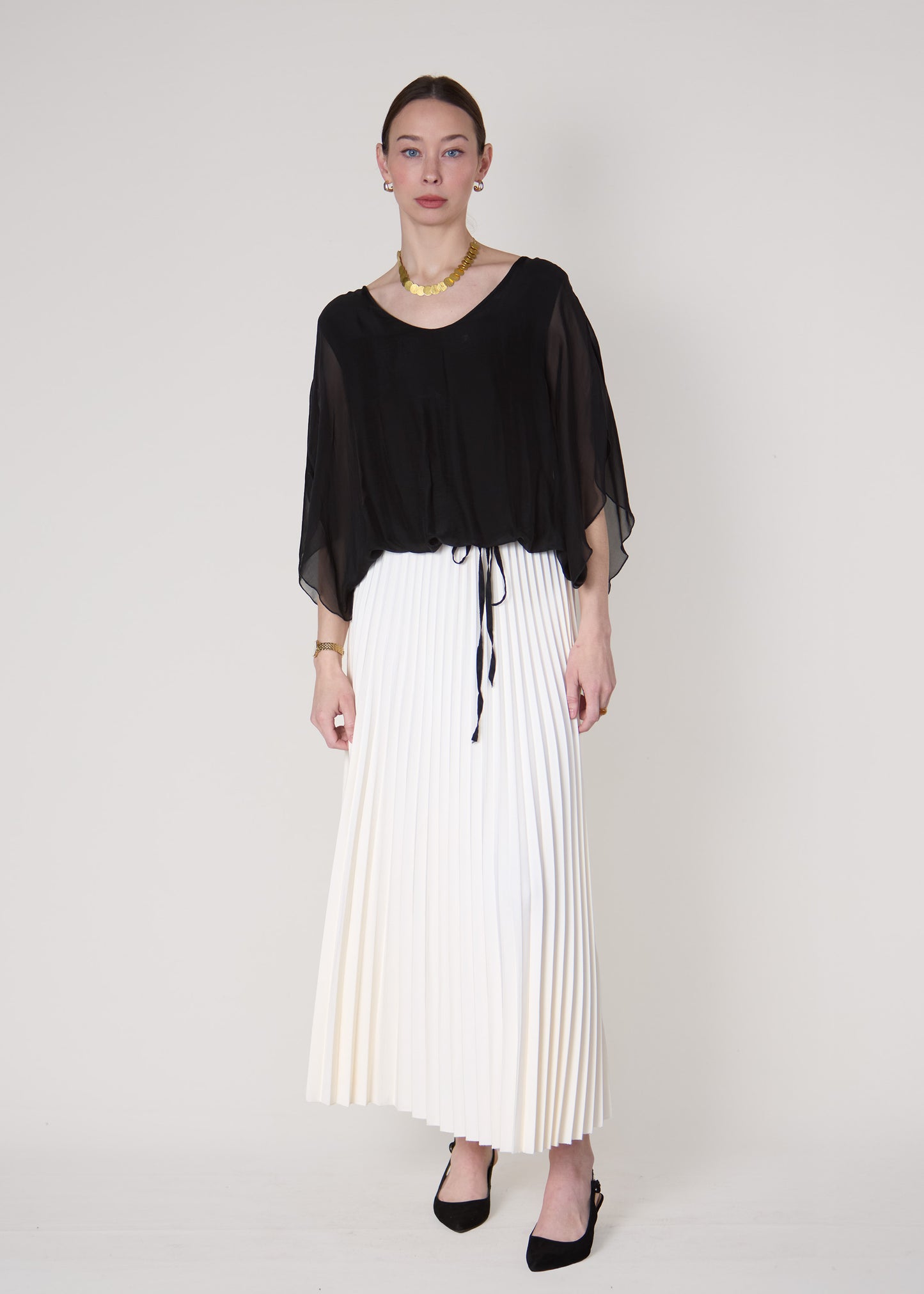 Dolce Vita Pleated Cream Skirt